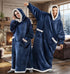 Plaid Polaire Géant 150 cm avec Manches et Capuche, Couverture Sweat Oversize Ultra Douce et Chaude pour Femme et Homme, Vêtement Cocooning d’Hiver